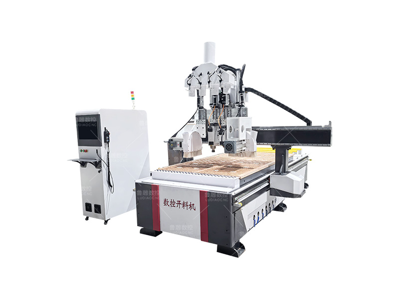 1325四工序雙主軸+雙鋸片開料機(jī) 1325四工序雙主軸+雙鋸片開料機(jī)